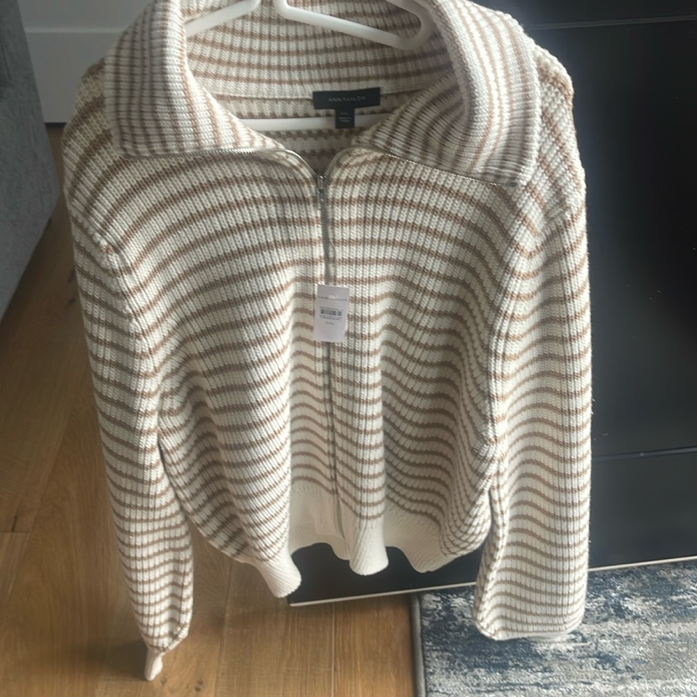 Anne Klein sweater zip up stripped gold/tan strip in color.  Never been worn.